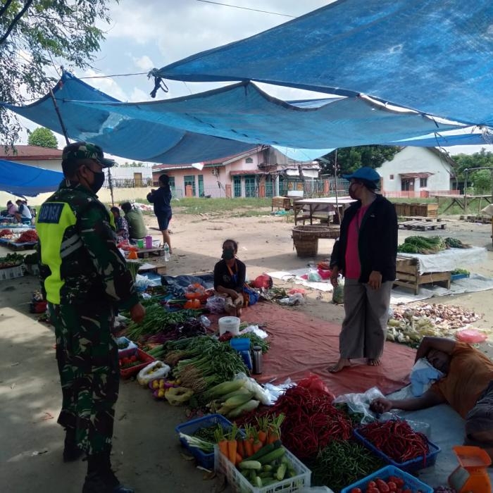 Anggota Danramil 09/Minas kembali terapkan Gakplin protokol kesehatan.