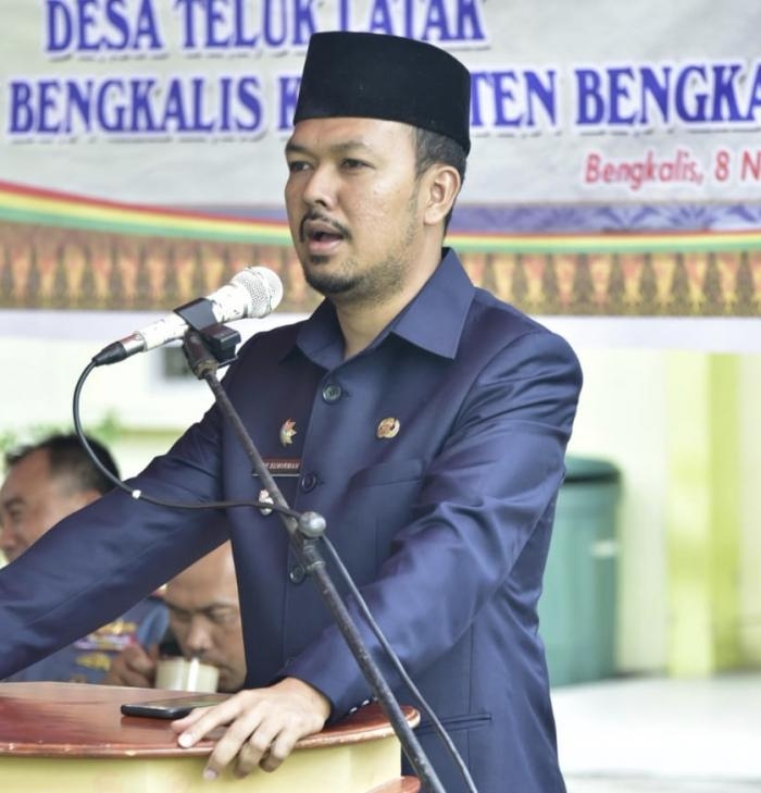 Usai Melantik Pj Kepala Desa Pedekik, Ini Pesan Camat Bengkalis