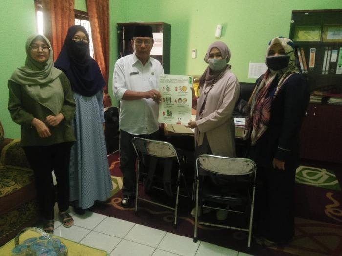 Polbeng Berikan Edukasi Protokol dan Sosialisasi Kesehatan Covid - 19 di Desa Senggoro