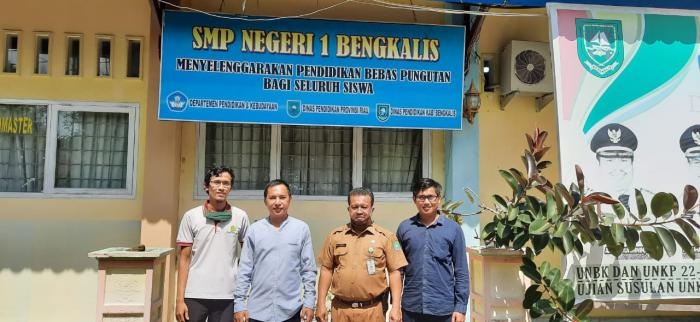 Dosen Polbeng Terapkan Media Pembelajaran Daring Dalam Bentuk Konferensi Video di SMP N 1 Bengkalis