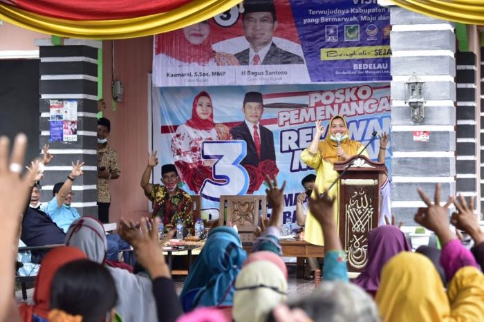 Mayoritas Emak Emak Desa Bantan Timur Dukung Kasmarni Bagus Jadi Bupati Bengkalis