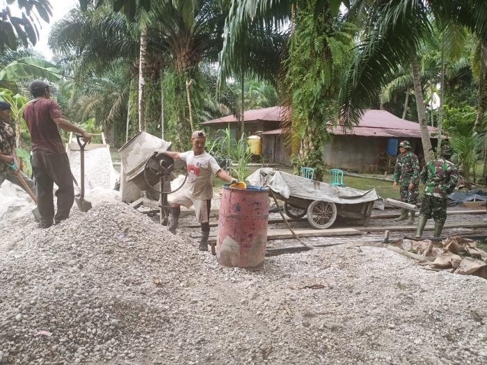 Begini Nilai Kebersamaan Antara TNI dan Warga di TMMD Kodim 0303/Bengkalis