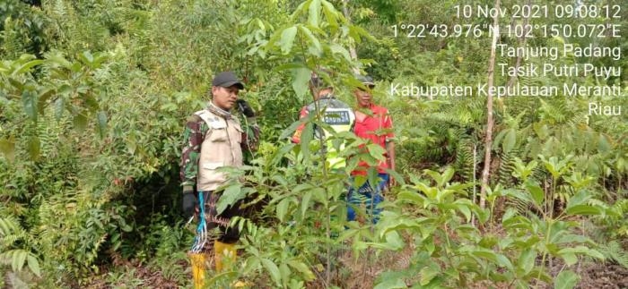 Cegah Bahaya Kebakaran, Serda Edi Saputra Kembali Gelar Patroli Di Desa Tanjung Padang