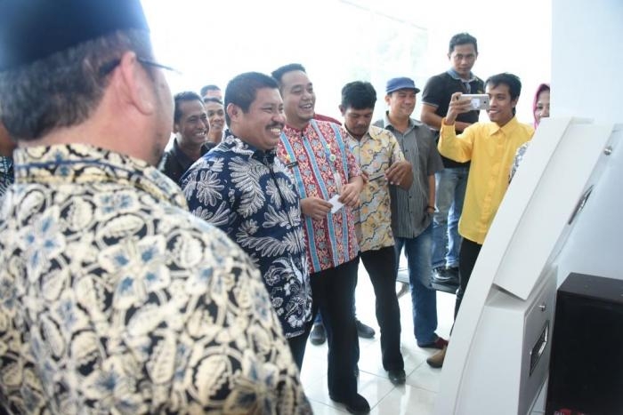 Warga Mandau dan Pinggir Keluhkan Adanya Pungli e-KTP Ke Bupati Amril Mukminin