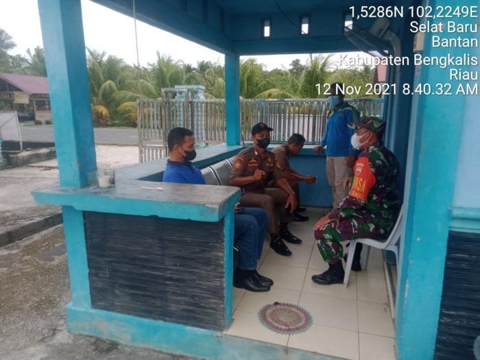 Cegah Bahaya Covid 19, Serda Ali Imran Gelar Kegiatan Komsos Di Desa Selatbaru