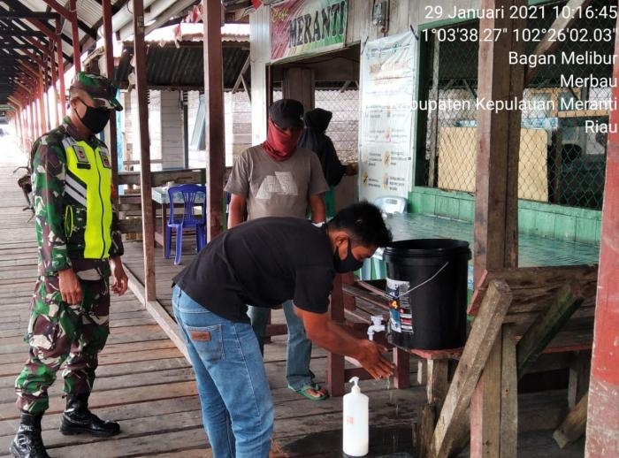 Anggota Koramil 08/Merbau Gelar Patroli Gakplin Protokol Kesehatan