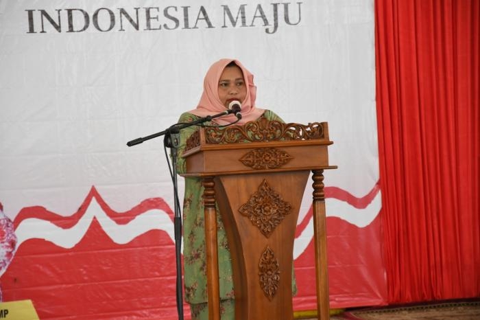 Kasmarni Amril Terharu Menyampaikan Sambutan Peringatan Hari Ibu