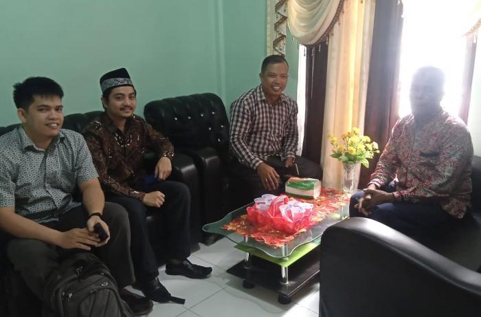 Polbeng Lakukan Pendampingan Pengelolaan Website Desa 