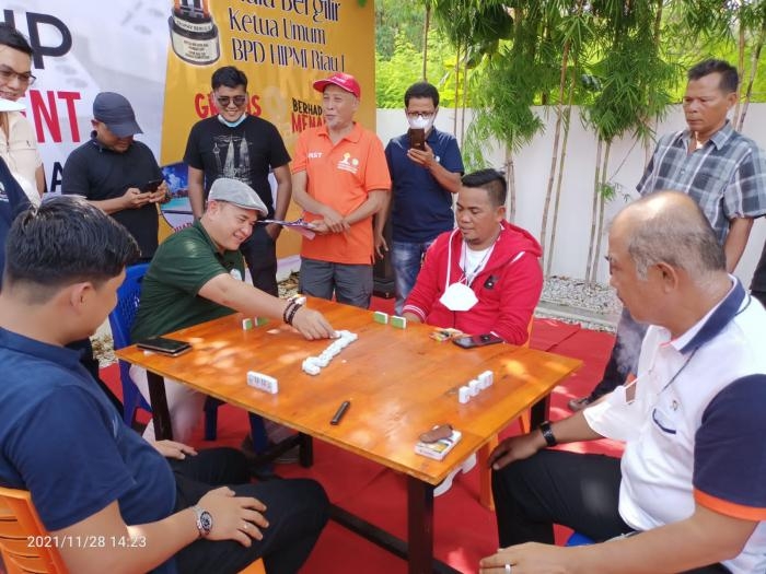 Zulmansyah Sekedang - Destrayani Bibra Kalahkan Zukri - Rahmat Ilahi 2-0