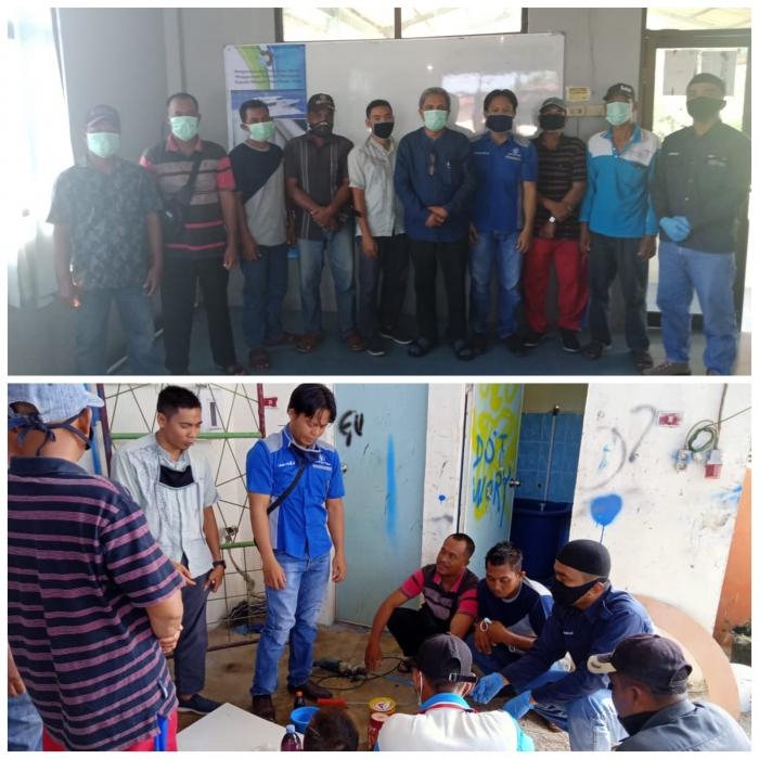 Pengenalan dan Pelatihan Teknis Penggunaan Material Fiber Glass Kepada Kelompok Nelayan