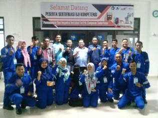 LSP Polbeng Sertifikasi 71 Mahasiswa Listrik