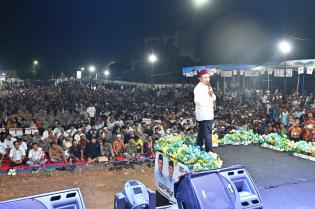 Kampung Syamsuar Jadi Tempat Awal dan Akhir Kampanye Abdul Wahid Bersama UAS