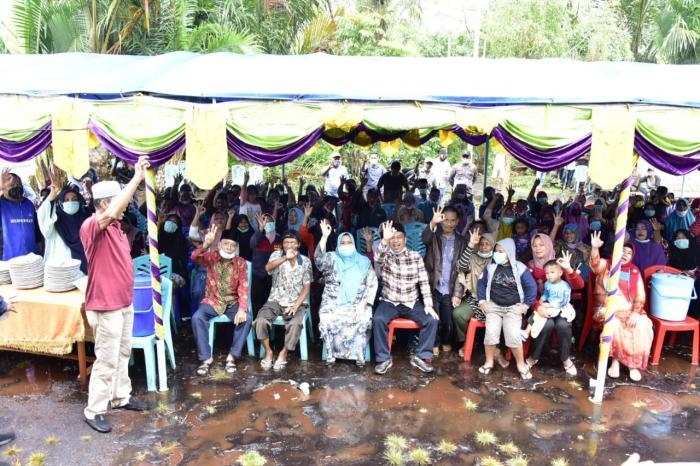 Kampanye Ditengah Hujan, Kasmarni: Jaga Semangat Sampai 9 Desember