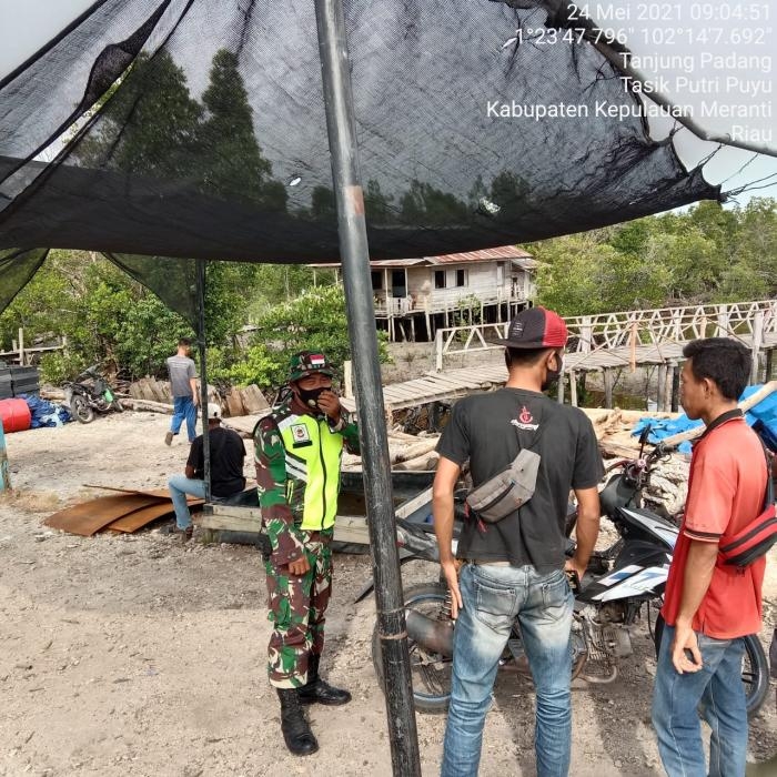 Cegah Penyebaran Covid 19, Babinsa Desa Tanjung Padang Gelar Sosialisasi Prokes