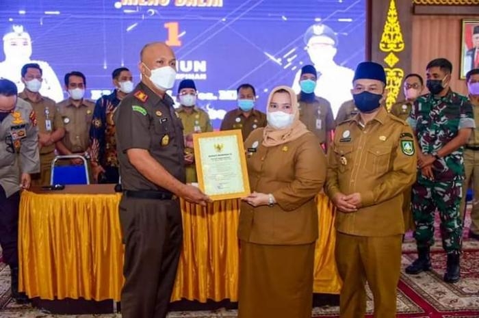 Melalui Putusan Hakim PTUN Pekanbaru, Bupati Kasmarni Menangkan Gugatan PT SIPP 