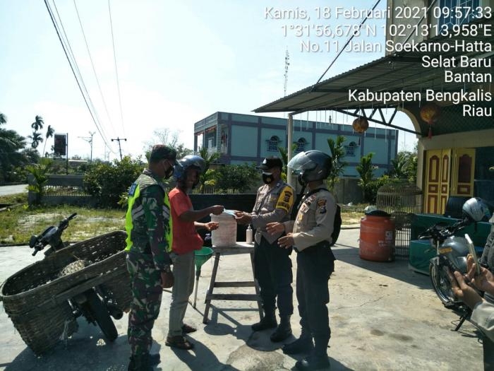 Antisipasi Penyebaran Covid 19, Babinsa Desa Selatbaru Gelar Operasi 