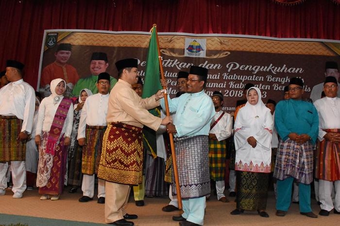 Bupati Amril Kukuhkan IKDKB Periode 2018 - 2023