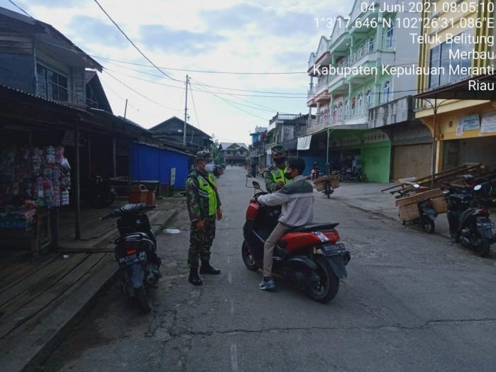 Putus Mata Rantai Covid 19, Babinsa Koramil 08 Merbau Giat Laksanakan Operasi Prokes