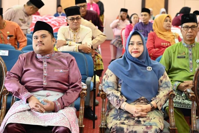 HUT Ke - 80 RI, Bupati Bengkalis Kasmarni dan Forkopimda Dengarkan Pidato Kenegaraan Presiden Prabow