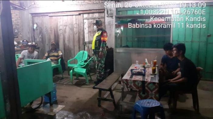 Babinsa Koramil 11/Pwk Kandis kembali gelar Patroli Gakplin covid - 19.