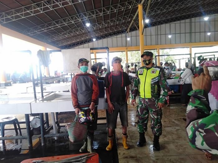 Lebaran Ke 2 Idul Fitri, Anggota Koramil 01 Bengkalis Pantau Posko PPKM