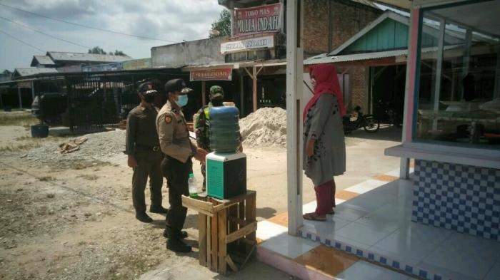 Cegah Covid 19, Kopda Muhammad Kadafi Kembali Gelar Operasi Prokes di Desa Bandar Pedada