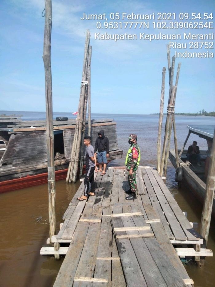 Babinsa Desa Lukit Gelar Patroli Prokes Dan Penegakan Disiplin