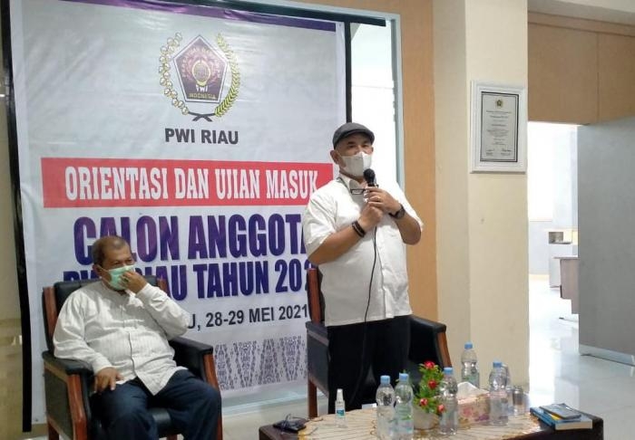 Zulmansyah Resmi Buka Orientasi dan Calon Anggota PWI Riau Tahun 2021