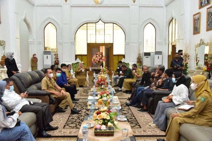 Serap Aspirasi Masyarakat, Bupati Kasmarni Terima Audiensi Dewan Kesenian Bengkalis