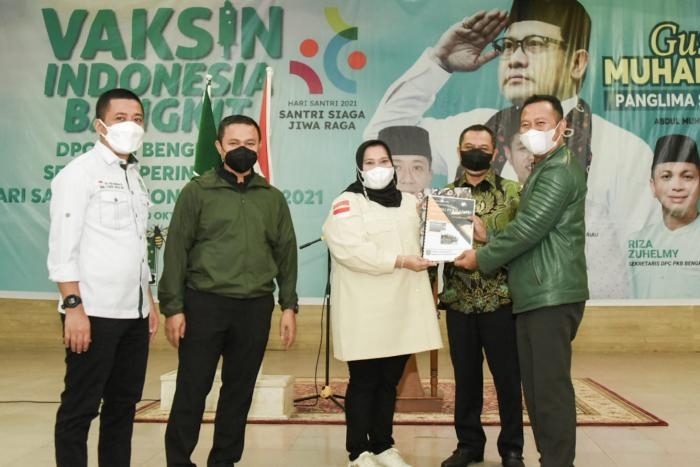 PKB Laksanakan Vaksinasi 500 Dosis, Bupati Bengkalis Kasmarni Berikan Apresiasi