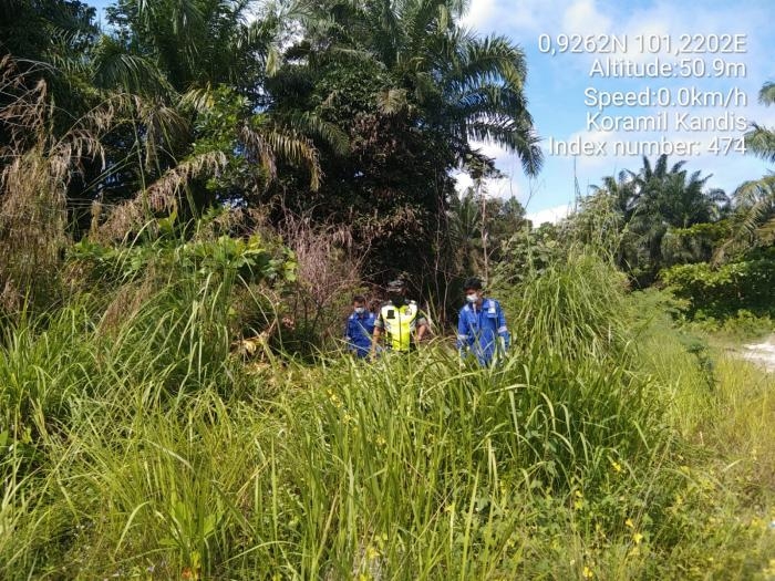 Situasi Cuaca Ektrim, Babinsa Kampung Jambai Makmur Serda Ramatsah Giat Lakukan Patroli Karlahut