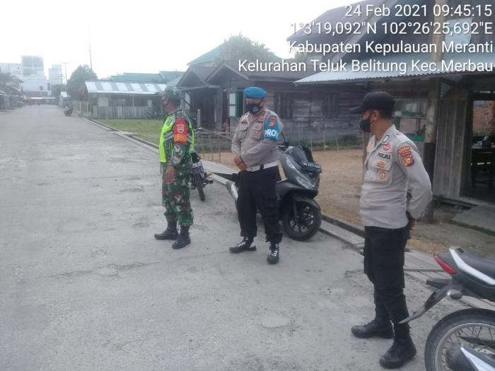 Cegah Covid 19, Babinsa Kelurahan Teluk Belitung Gelar Operasi Prokes