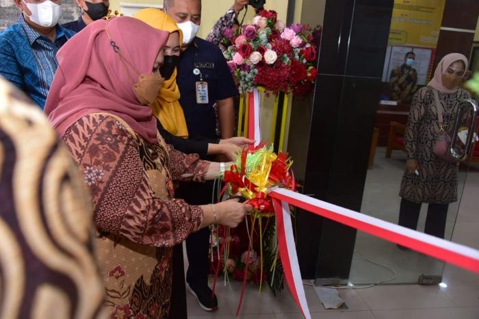 Resmikan Kantor Camat Bandar Laksamana, Ini Pesan Bupati Bengkalis Kasmarni