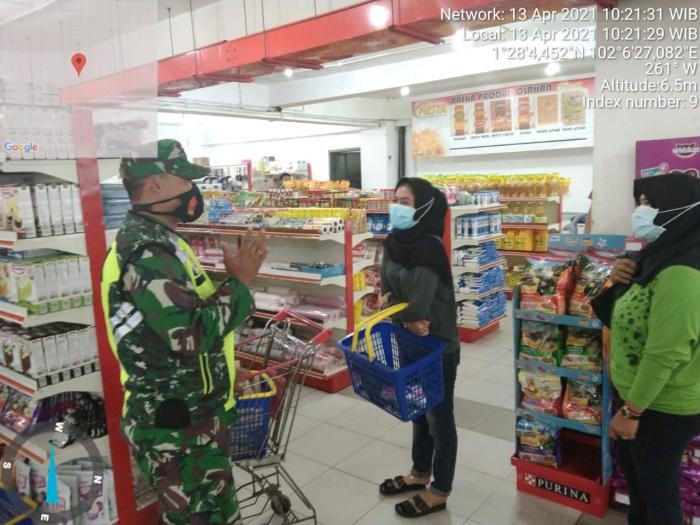 Personil Koramil 1 Bengkalis Giat Lakukan Kegiatan Komsos