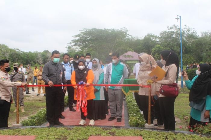 Taman Al - Hijrah STIE Syariah Bengkalis Secara Resmi di Buka Bupati Kasmarni 