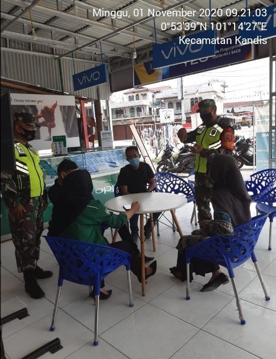 Babinsa Koramil 11/Pwk Kandis kembali gelar protokol kesehatan. 