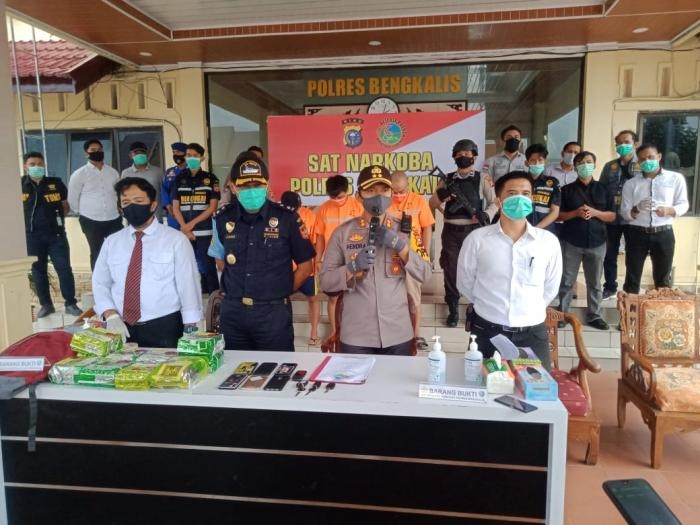 Timsus Polres Bengkalis Dibantu Bea Cukai Berhasil Gagalkan Penyeludupan Sabu 10 Kg