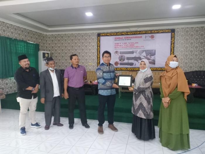 Cetak Generasi Muda Usaha, STIE Syariah Bengkalis Taja Seminar Enterpreneur