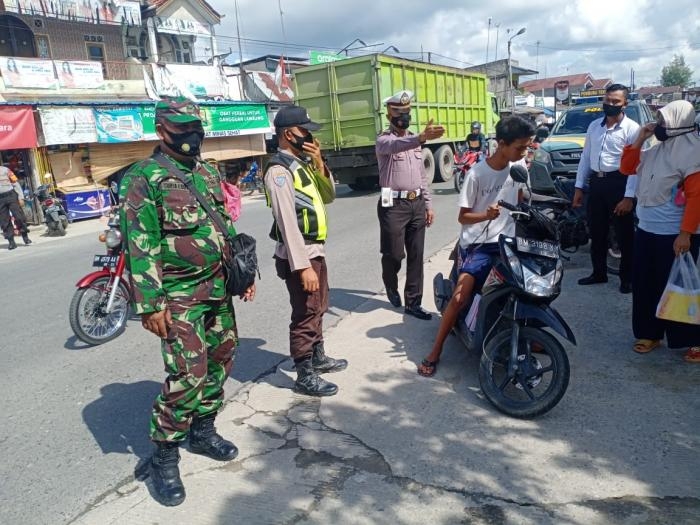 Cegah Covid 19, Personil Koramil 09 Minas Gelar Operasi Prokes