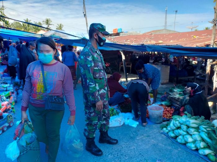 Antisipasi Virus Corona, Pelda FA Panjaitan Gelar Operasi Prokes di Pasar Tradisional