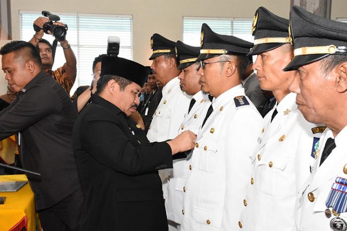 Bupati Bengkalis Lantik 9 Pejabat PPTP dan 5 Camat 