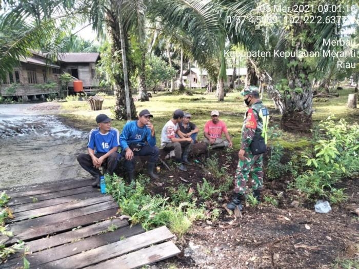 Cegah Covid 19, Personil Koramil 08 Merbau Gelar Operasi Prokes