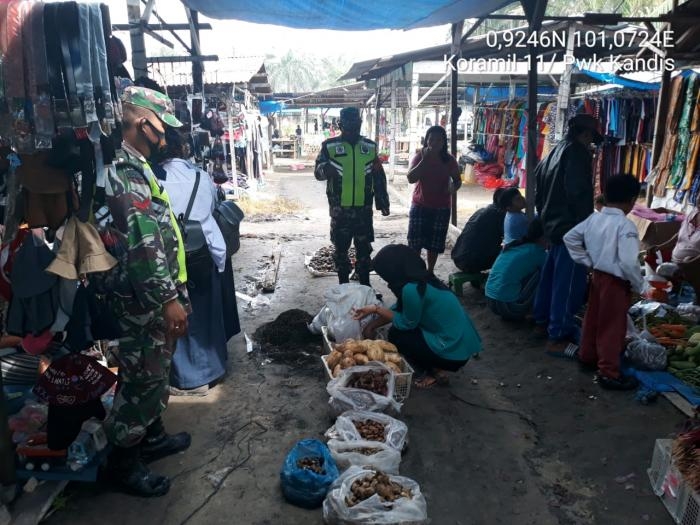Anggota Koramil 11 Kandis Gencar Lakukan Operasi Prokes