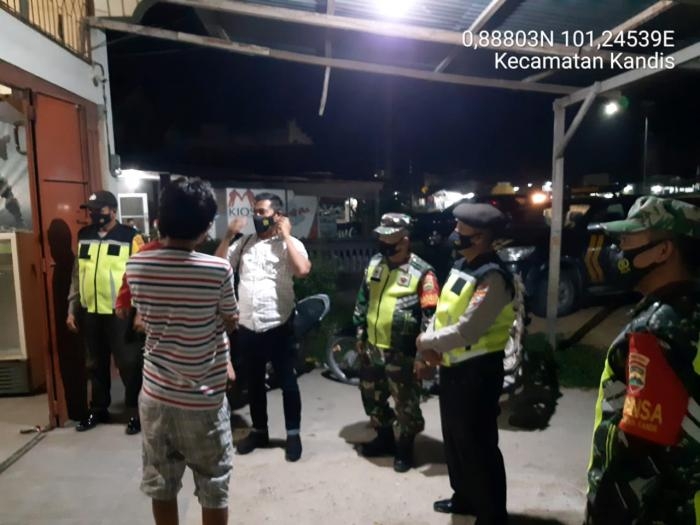 Putus Mata Rantai Covid 19, Babinsa Koramil 11 Kandis Gelar Operasi Prokes