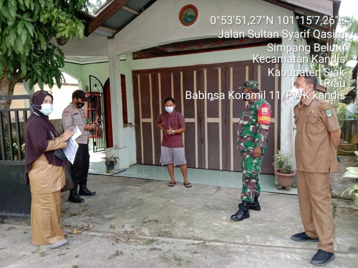 Cegah Covid 19, Serda Julia Darma Kembali Terapkan Aturan Prokes di Posko PPKM Skala Mikro