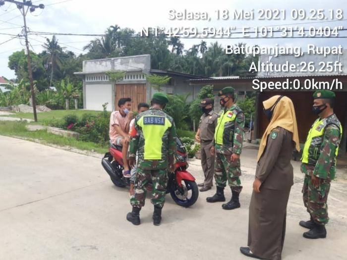 Antisipasi Wabah Covid 19, Babinsa Kelurahan Batu Panjang Kembali Menggelar Patroli Prokes 