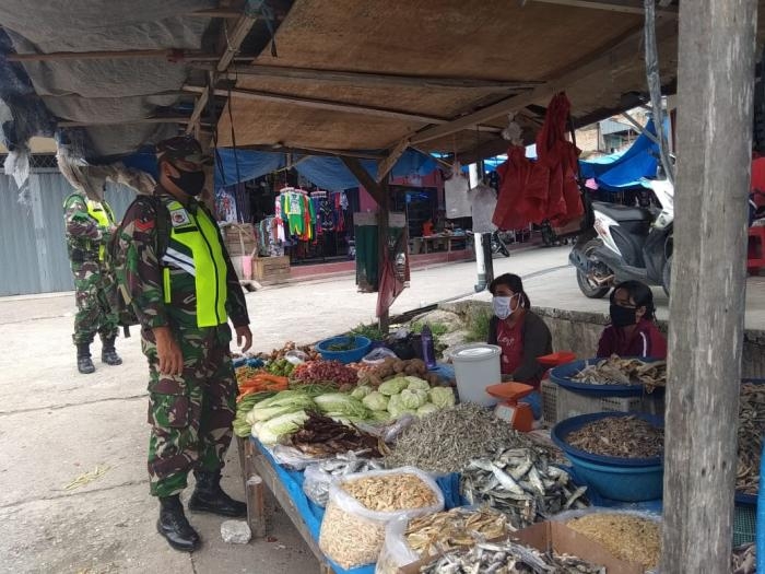 Dalam Suasana Idul Fitri, Anggota Koramil 09 Minas Giat Lakukan Operasi Yustisi