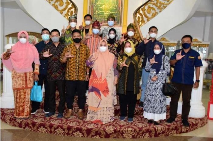 Ketua DEMA STAIN Bengkalis Dampingi JELITA Riau Audiensi Dengan Bupati Bengkalis