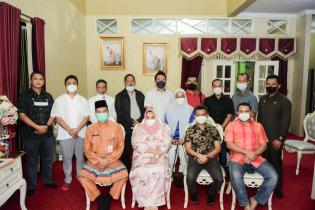 Sowan Ke Bupati Bengkalis Caketum HIPMI Riau Erwin Edison Bahas Sejumlah Program