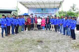 Bupati Bengkalis Resmi Buka Turnamen Sepakbola U-18 Karang Taruna Desa Petani